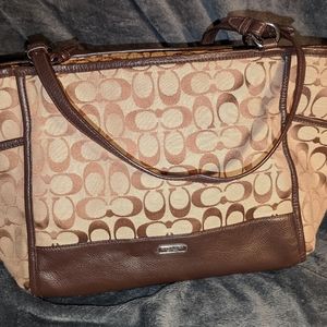 Coach Carrie Signature Tote